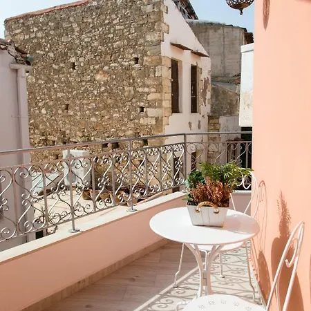 Appartement Jacuzzi In The Heart Of Oldtown Réthymnon