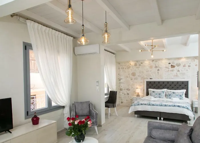 Jacuzzi In The Heart Of Oldtown