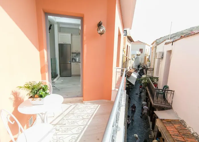 Jacuzzi In The Heart Of Oldtown