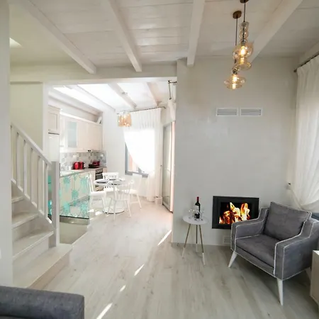 Jacuzzi In The Heart Of Oldtown