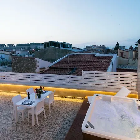 Jacuzzi In The Heart Of Oldtown Apartment Rethymno (Crete)
