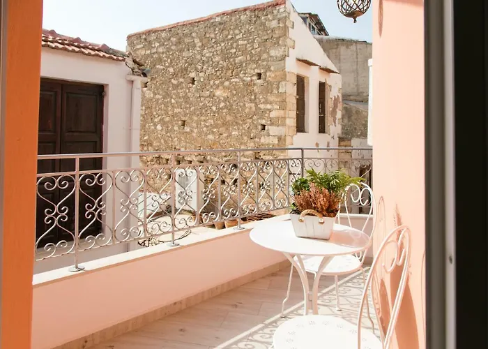 Jacuzzi In The Heart Of Oldtown Retimno