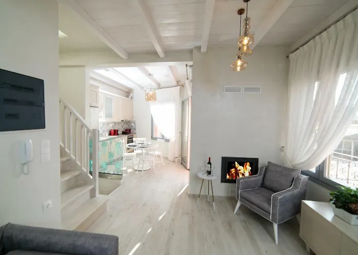 Jacuzzi In The Heart Of Oldtown