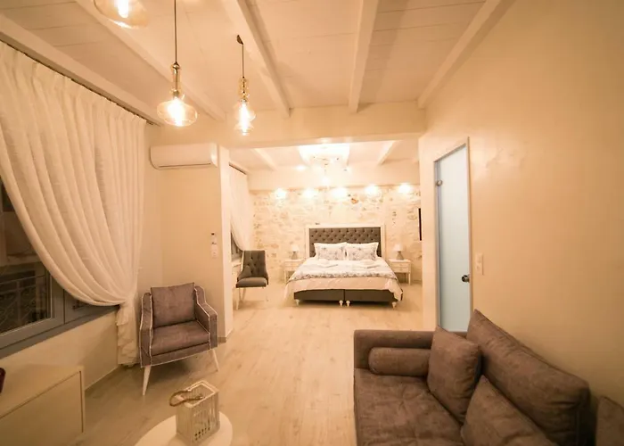 Jacuzzi In The Heart Of Oldtown * Retimno