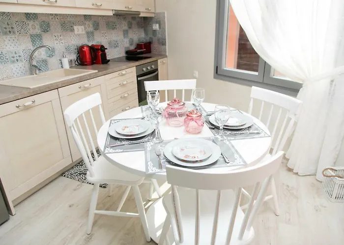 Jacuzzi In The Heart Of Oldtown Apartament Retimno