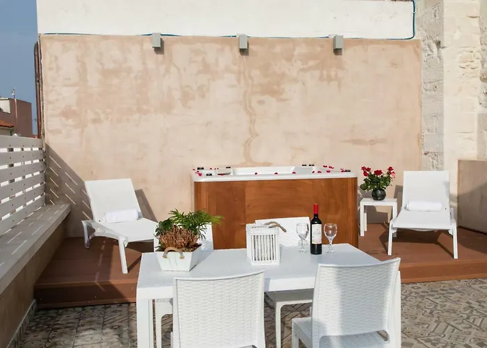 Jacuzzi In The Heart Of Oldtown Apartament *