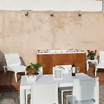 Jacuzzi In The Heart Of Oldtown Lejlighed *