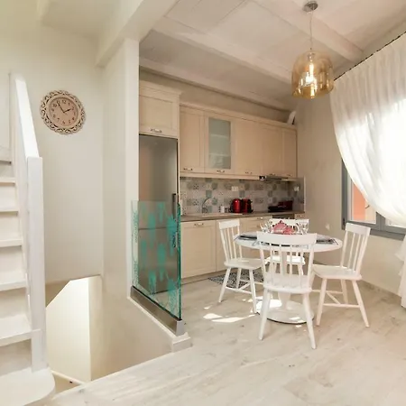 Апартаменты Jacuzzi In The Heart Of Oldtown