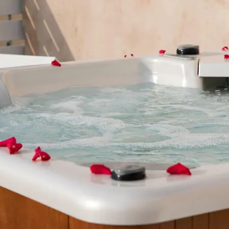 Jacuzzi In The Heart Of Oldtown