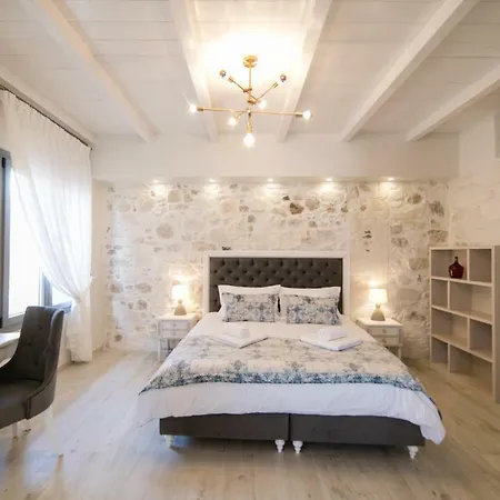 Jacuzzi In The Heart Of Oldtown Daire